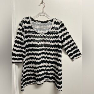 Onque Casuals Black and White Zigzag Tunic with sequins